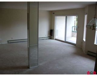 Photo 4: 307 2451 GLADWIN Road in Abbotsford: Abbotsford West Condo for sale in "CENTENNIAL COURT" : MLS®# F2828490
