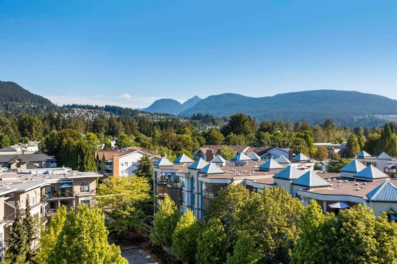 FEATURED LISTING: 902 - 2959 GLEN Drive Coquitlam