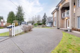 Photo 3: 1717 HAVERSLEY Avenue in Coquitlam: Central Coquitlam House for sale : MLS®# R2635803