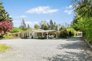 Photo 2: 26926 18 Avenue in Langley: Otter District House for sale in "Aldergove" : MLS®# R2880778
