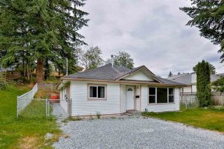 Photo 1: 33182 CHERRY Avenue in Mission: Mission BC House for sale : MLS®# R2175768