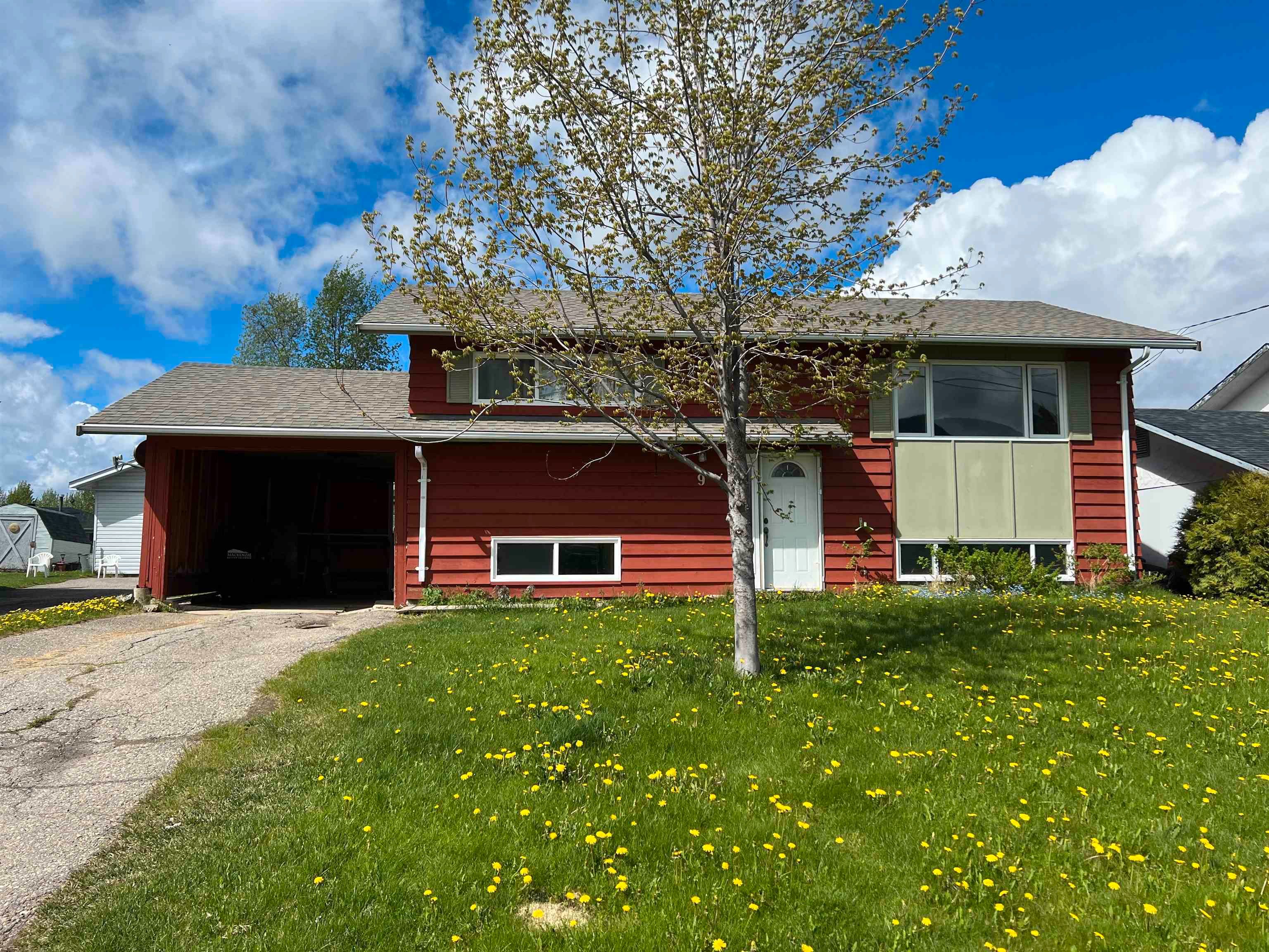Main Photo: 9 MCLEOD Drive in Mackenzie: Mackenzie -Town House for sale (Mackenzie (Zone 69))  : MLS®# R2696323