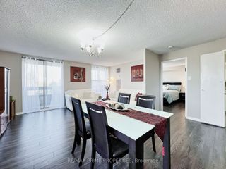 Photo 5: 401 60 Inverlochy Boulevard in Markham: Royal Orchard Condo for sale : MLS®# N8174182