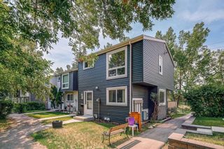 Photo 1: 32 11407 Braniff Road SW in Calgary: Braeside Row/Townhouse for sale : MLS®# A2058148