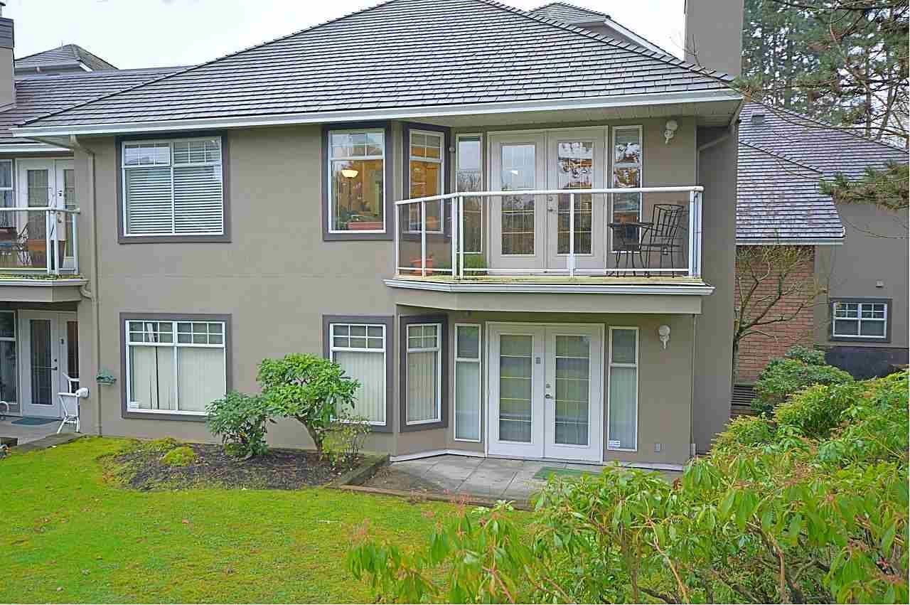 Main Photo: 216 74 MINER Street in New Westminster: Fraserview NW Condo for sale in "FRASERVIEW PARK" : MLS®# R2017414
