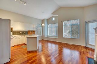 Photo 12: 9 5240 OAKMOUNT Crescent in Burnaby: Oaklands Townhouse for sale in "SANTA CLARA" (Burnaby South)  : MLS®# R2640945