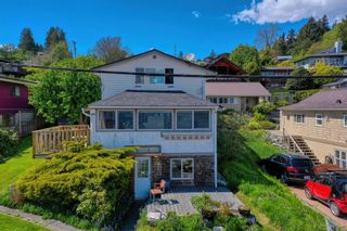 Photo 3: 569 MARINE Drive in Gibsons: Gibsons & Area House for sale (Sunshine Coast)  : MLS®# R2714306