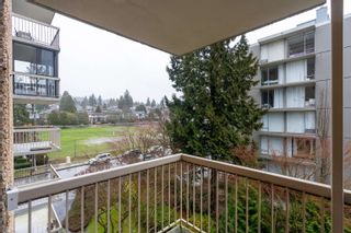 Photo 15: 401 1390 DUCHESS Avenue in West Vancouver: Ambleside Condo for sale in "WESTVIEW TERRACE" : MLS®# R2855169