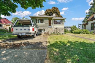 Photo 2: 814 Wollaston St in Esquimalt: Es Esquimalt House for sale : MLS®# 933625