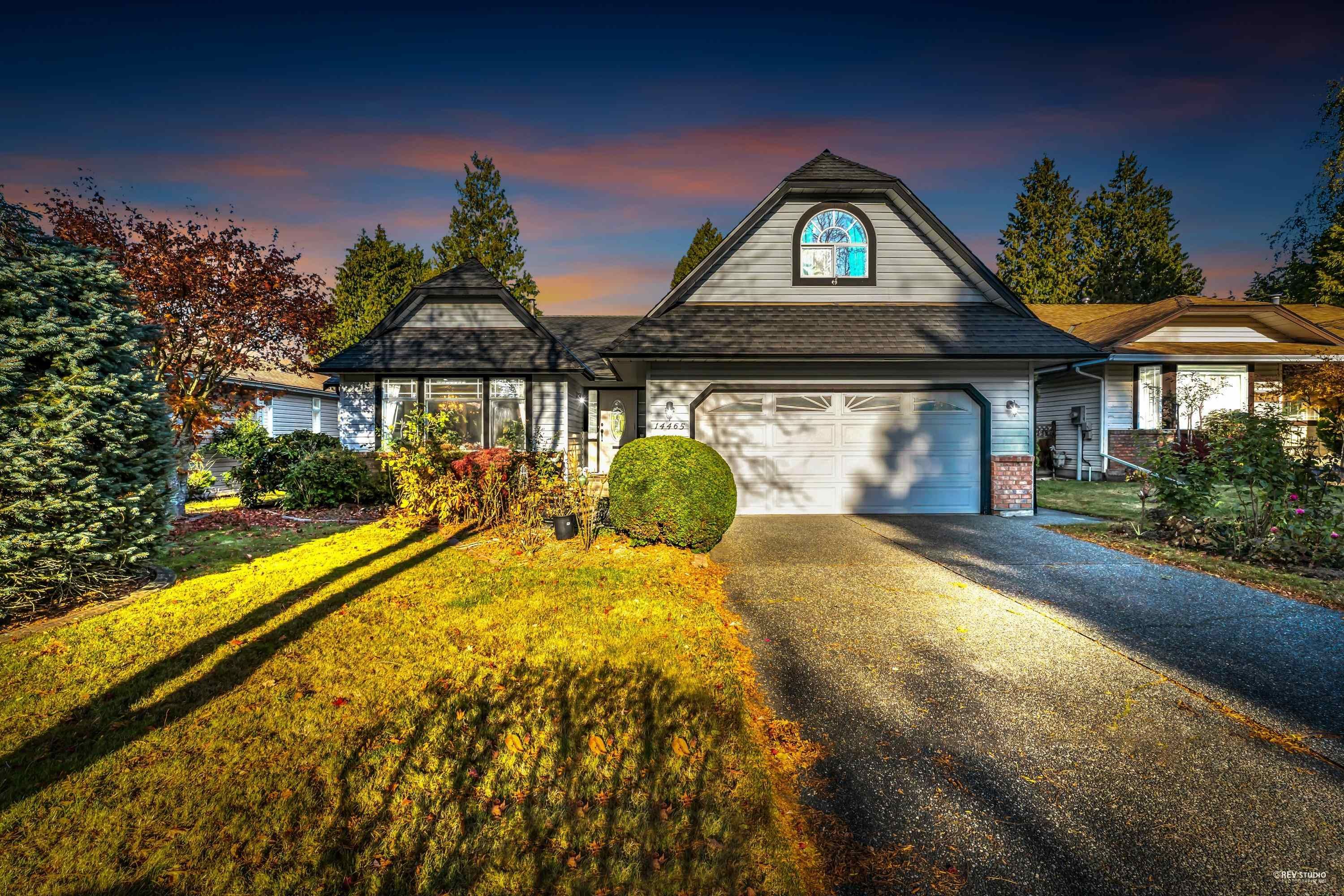 Main Photo: 14465 18 Avenue in Surrey: Sunnyside Park Surrey House for sale in "The Glens" (South Surrey White Rock)  : MLS®# R2739449