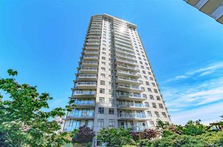 Photo 1: 2010 892 CARNARVON Street in New Westminster: Downtown NW Condo for sale in "AZURE II AT PLAZA 88" : MLS®# R2461243