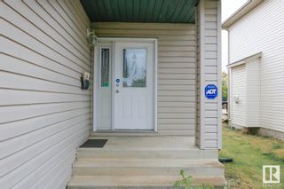 Photo 2: 3111 34B Avenue in Edmonton: Zone 30 House for sale : MLS®# E4314617