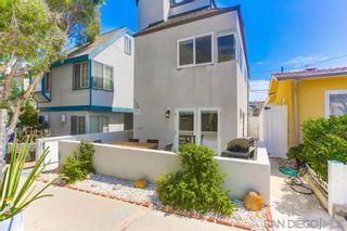 Photo 2: MISSION BEACH House for sale : 3 bedrooms : 725 Salem Ct in San Diego