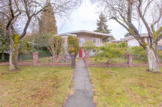 Photo 2: 6858 PATTERSON Avenue in Burnaby: Metrotown House for sale (Burnaby South)  : MLS®# R2374130