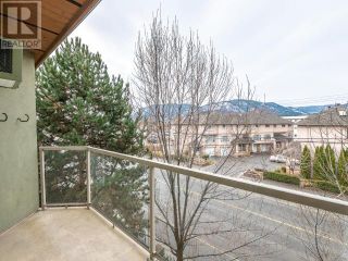 Photo 10: 303 - 857 FAIRVIEW ROAD in PENTICTON: House for sale : MLS®# 182910