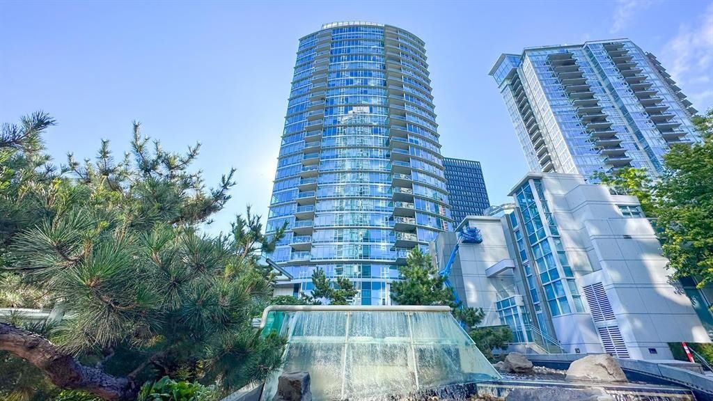 Main Photo: 404 1233 W CORDOVA Street in Vancouver: Coal Harbour Condo for sale in "CARINA" (Vancouver West)  : MLS®# R2821988