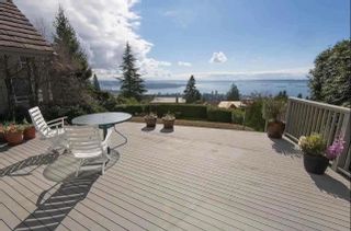 Photo 4: 2373 WESTHILL Drive in West Vancouver: Westhill House for sale : MLS®# R2679307