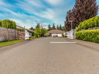 Photo 30: 125 1919 St Andrews Pl in COURTENAY: CV Courtenay East Row/Townhouse for sale (Comox Valley)  : MLS®# 841846