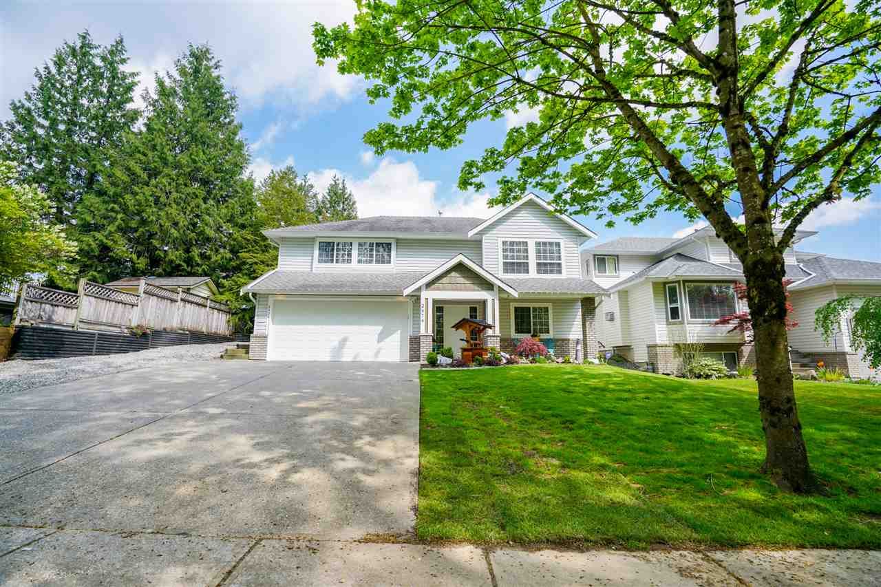 Main Photo: 2474 268 Street in Langley: Aldergrove Langley House for sale : MLS®# R2263879