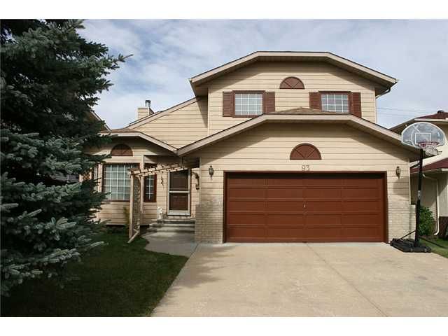 Main Photo: 93 SUNDOWN Close SE in CALGARY: Sundance Residential Detached Single Family for sale (Calgary)  : MLS®# C3494208