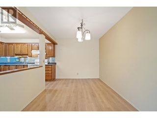 Photo 5: 1610 Gordon Drive Unit# 205 in Kelowna: House for sale : MLS®# 10311261