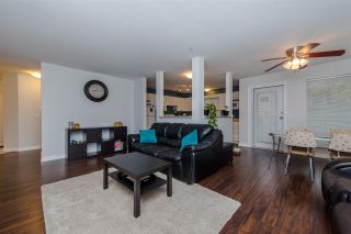 Photo 5: 203 33728 KING Road in Abbotsford: Poplar Condo for sale in "College Park Place" : MLS®# R2117571