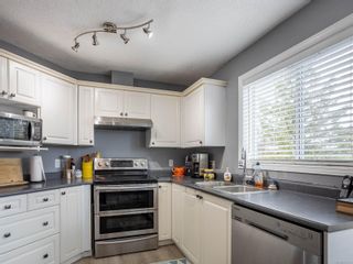 Photo 11: 206 7865 Patterson Rd in Central Saanich: CS Saanichton Condo for sale : MLS®# 903329