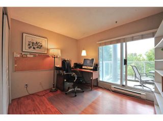 Photo 10: 205 8450 JELLICOE Street in Vancouver: Fraserview VE Condo for sale in "THE BOARDWALK" (Vancouver East)  : MLS®# V1087138