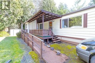 Photo 3: 2 6171 Kirby Rd in Sooke: House for sale : MLS®# 957008