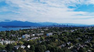 Photo 26: 308 3595 W 18TH Avenue in Vancouver: Dunbar Condo for sale in "DUKE ON DUNBAR" (Vancouver West)  : MLS®# R2816753