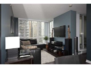 Photo 5: 905 1082 SEYMOUR Street in Vancouver: Downtown VW Condo for sale in "FREESIA" (Vancouver West)  : MLS®# V1129225