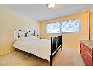 Photo 9: 6628 LETHBRIDGE Crescent SW in Calgary: Lakeview House for sale : MLS®# C4055225