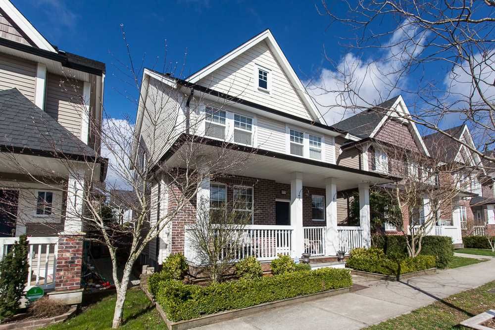 Main Photo: 6777 193B Street in Surrey: Clayton House for sale (Cloverdale)  : MLS®# R2253118