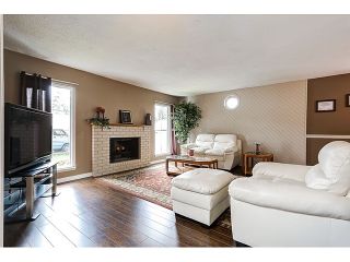 Photo 2: 21167 wicklund Avenue in Maple Ridge: Northwest Maple Ridge House for sale : MLS®# R2046258