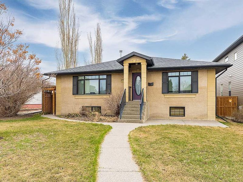 FEATURED LISTING: 2632 31 Street Southwest Calgary