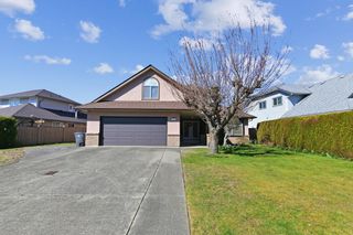 Photo 1: 18719 60A Avenue in Surrey: Cloverdale BC House for sale in "Eagle Crest" (Cloverdale)  : MLS®# R2862414