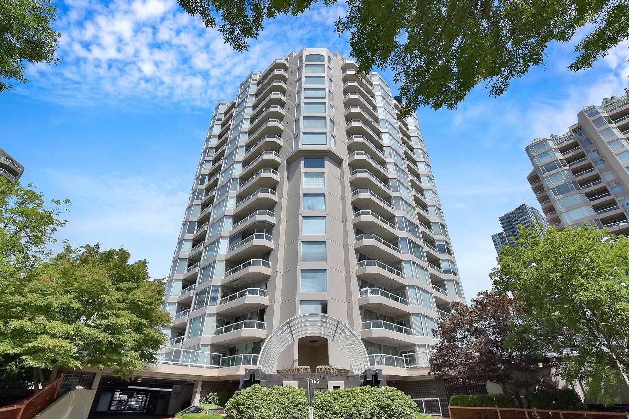Main Photo: 1201 1065 QUAYSIDE Drive in New Westminster: Quay Condo for sale in "Quayside Towers II" : MLS®# R2804613