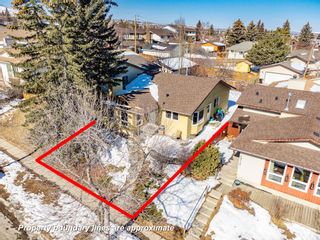 Photo 32: 1220 Berkley Drive NW in Calgary: Beddington Heights Detached for sale : MLS®# A2033634