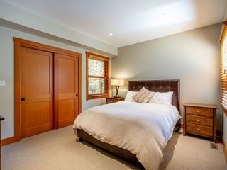 Photo 17: 8061 NICKLAUS NORTH Boulevard in Whistler: Green Lake Estates House for sale in "Green Lake Estates" : MLS®# R2879078