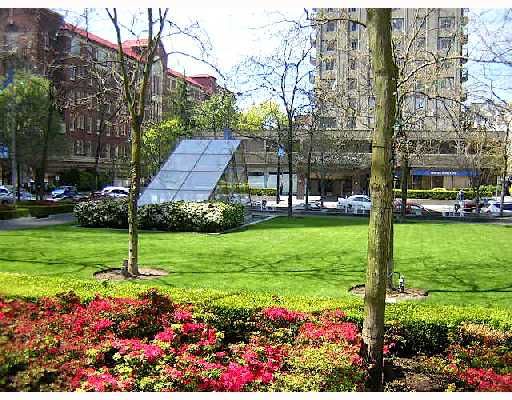 Photo 10: Photos: 1102 1050 BURRARD Street in Vancouver: Downtown VW Condo for sale in "WALL CENTRE" (Vancouver West)  : MLS®# V669788