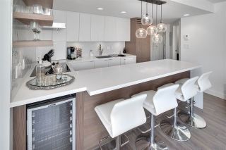 Photo 4: 1602 1500 HOWE Street in Vancouver: Yaletown Condo for sale in "THE DISCOVERY" (Vancouver West)  : MLS®# R2101112
