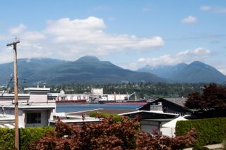 Photo 4: 217 2366 WALL Street in Vancouver: Hastings Condo for sale in "Landmark Mariner" (Vancouver East)  : MLS®# R2604836