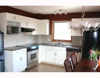 Photo 2:  in WINNIPEG: Windsor Park / Southdale / Island Lakes Residential for sale (South East Winnipeg)  : MLS®# 2908383