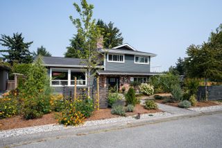 Photo 32: 5443 RAWLINS Crescent in Delta: Pebble Hill House for sale (Tsawwassen)  : MLS®# R2813118