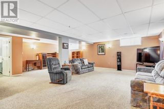 Photo 16: 507 CHAPEL PARK PRIVATE in Ottawa: House for sale : MLS®# 1339352