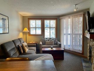 Photo 3: 309 - 2060 SUMMIT DRIVE in Panorama: Condo for sale : MLS®# 2468448