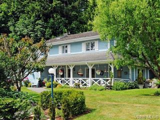 Photo 1: 1216 Tatlow Rd in NORTH SAANICH: NS Lands End House for sale (North Saanich)  : MLS®# 703934