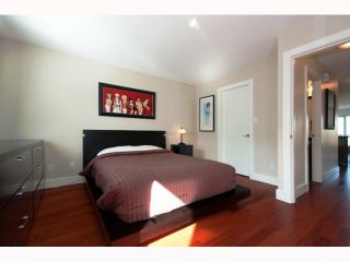 Photo 5: 221 676 W 6TH Avenue in Vancouver: Fairview VW Townhouse for sale in "BOHEMIA" (Vancouver West)  : MLS®# V817357