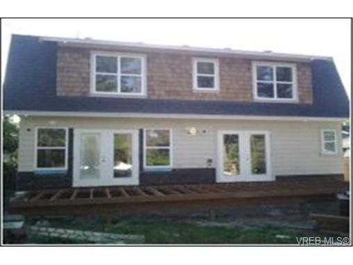 Main Photo:  in VICTORIA: Vi Fernwood Half Duplex for sale (Victoria)  : MLS®# 437478