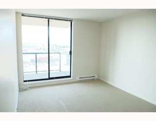 Photo 3: 908 7831 WESTMINSTER Highway in Richmond: Brighouse Condo for sale in "CAPRI" : MLS®# V779168